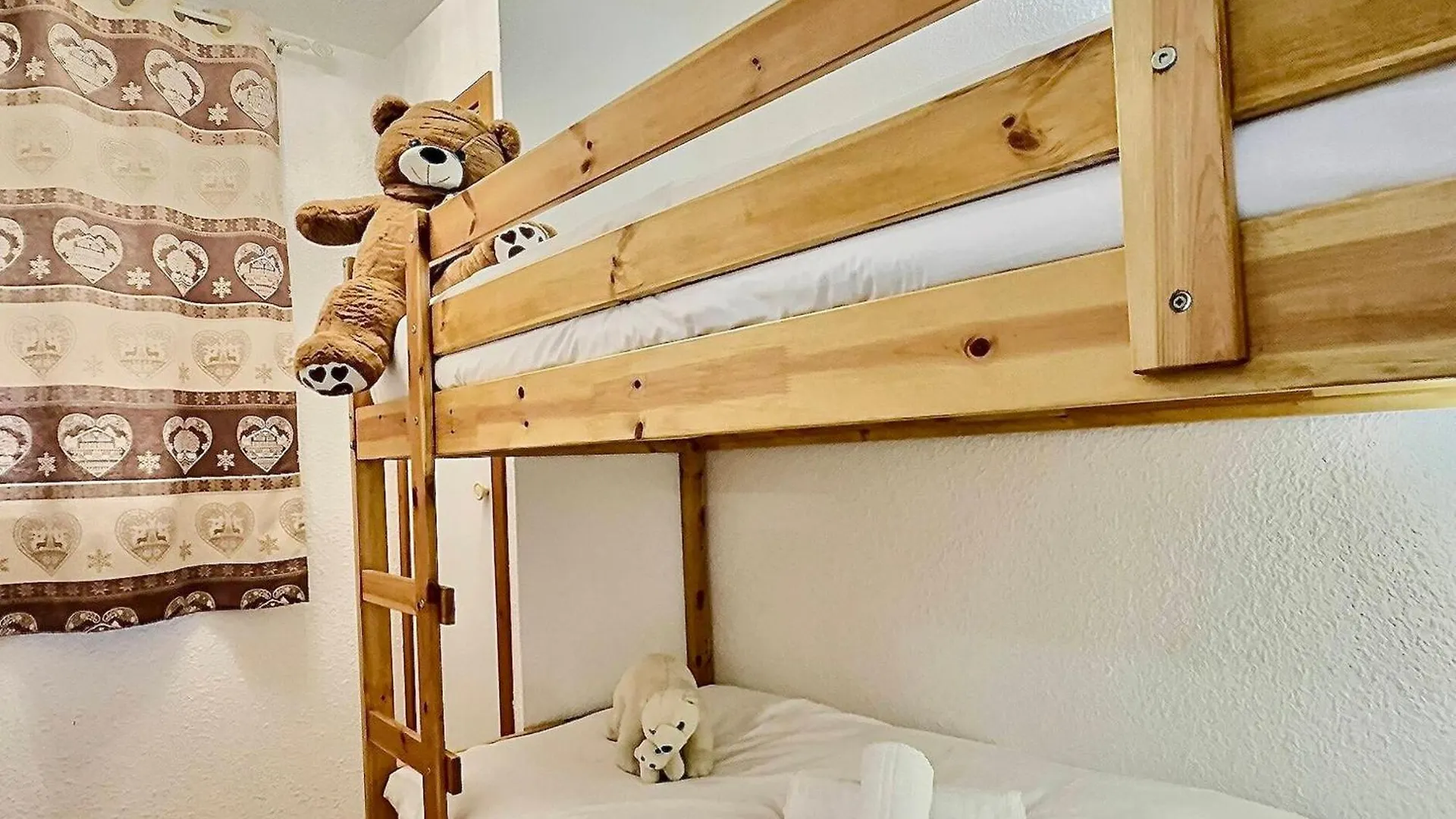 Studio Cabine Renove, 4 Pers, Proche Centre Et Pistes, Parking, Wifi - Fr-1-411-690 Val-d'Isere